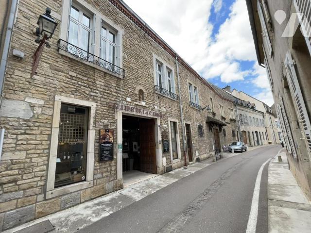 Appartement 3 pièces 115 m² · à Beaune · 114,9 m² · 360 000 €