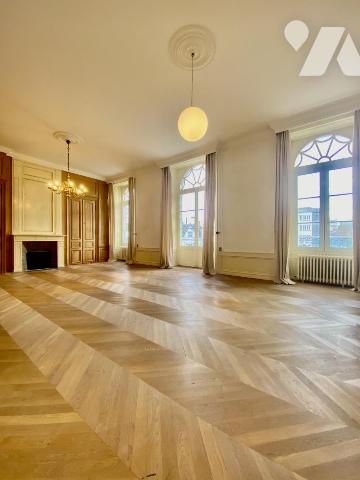 Appartement 6 pièces 169 m² · à Saint-Brieuc · 168,7 m² · 425 000 €