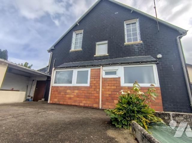 Maison 7 pièces 119 m² · à Saint-Brieuc · 118,6 m² · 140 000 €