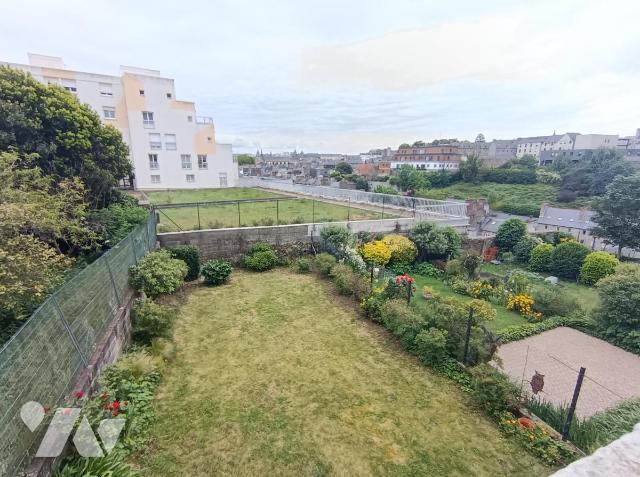 Maison 5 pièces 114 m² · à Saint-Brieuc · 114 m² · 250 000 €