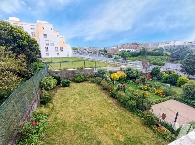 Maison 5 pièces 114 m² · à Saint-Brieuc · 114 m² · 238 500 €