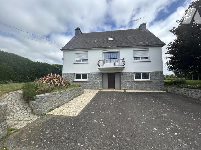 Maison 114 m² · à Pommeret · 114 m² · 175 000 €