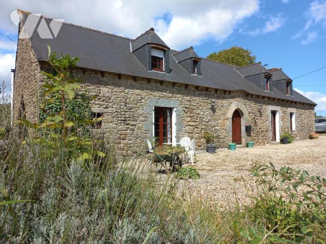 Maison 5 pièces 134 m² · à Mené · 134 m² · 185 000 €