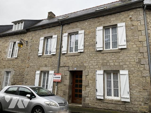 Maison 121 m² · à Quintin · 121 m² · 152 000 €