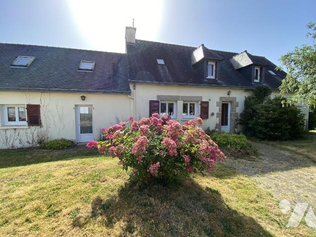 Maison 182 m² · à Quintin · 182 m² · 200 000 €