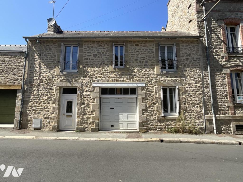 Maison 140 m² · à Dinan · 140 m² · 280 000 €