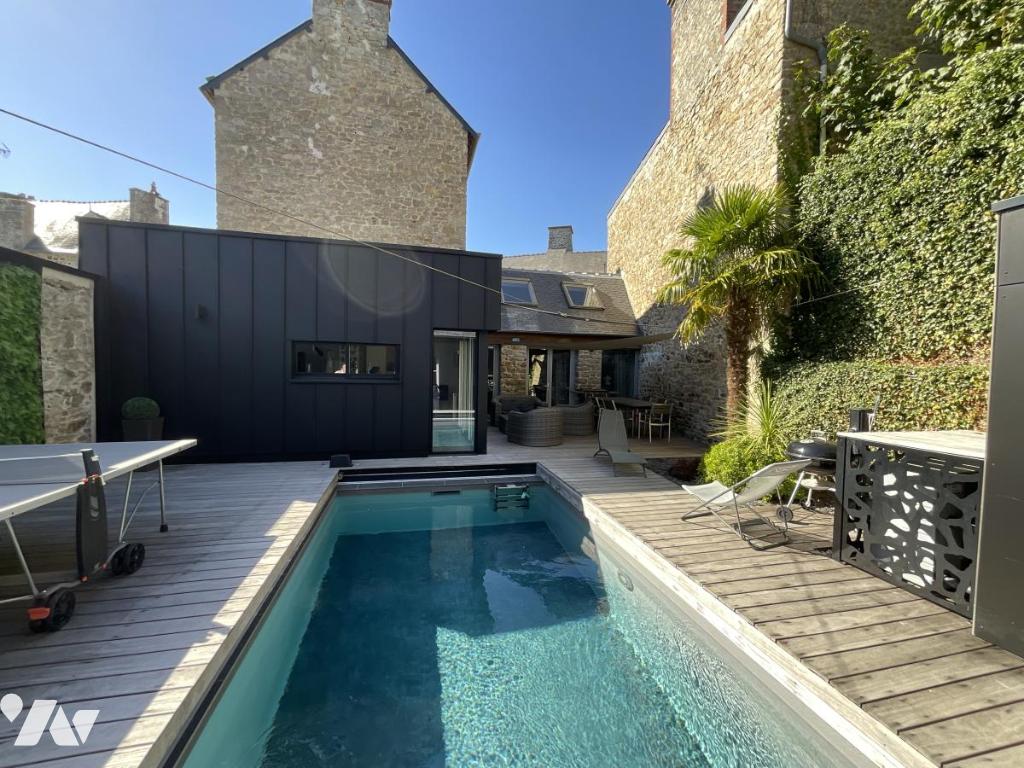 Maison 180 m² · à Dinan · 180 m² · 580 000 €