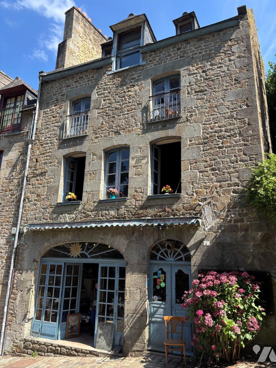 Maison 10 pièces 213 m² · à Dinan · 212,6 m² · 300 000 €