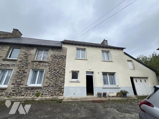 Maison 6 pièces 120 m² · à Éréac · 120,4 m² · 100 000 €