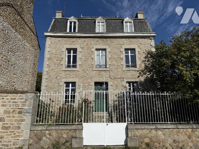 Vente - Maison / villa - GUINGAMP - 243 m² - 10 pièces - 22064-1214