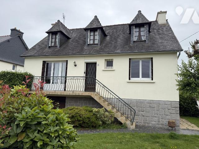 Maison 6 pièces 122 m² · à Guingamp · 122,1 m² · 130 000 €