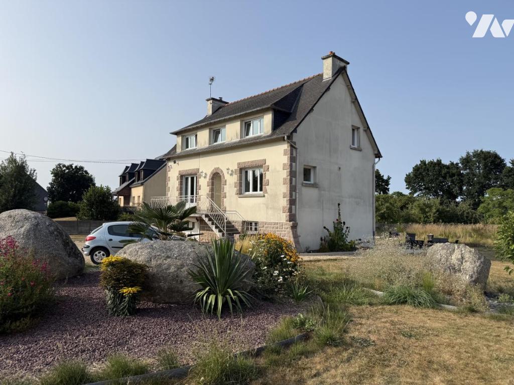 Maison 6 pièces 135 m² · à Ploumagoar · 135 m² · 220 000 €