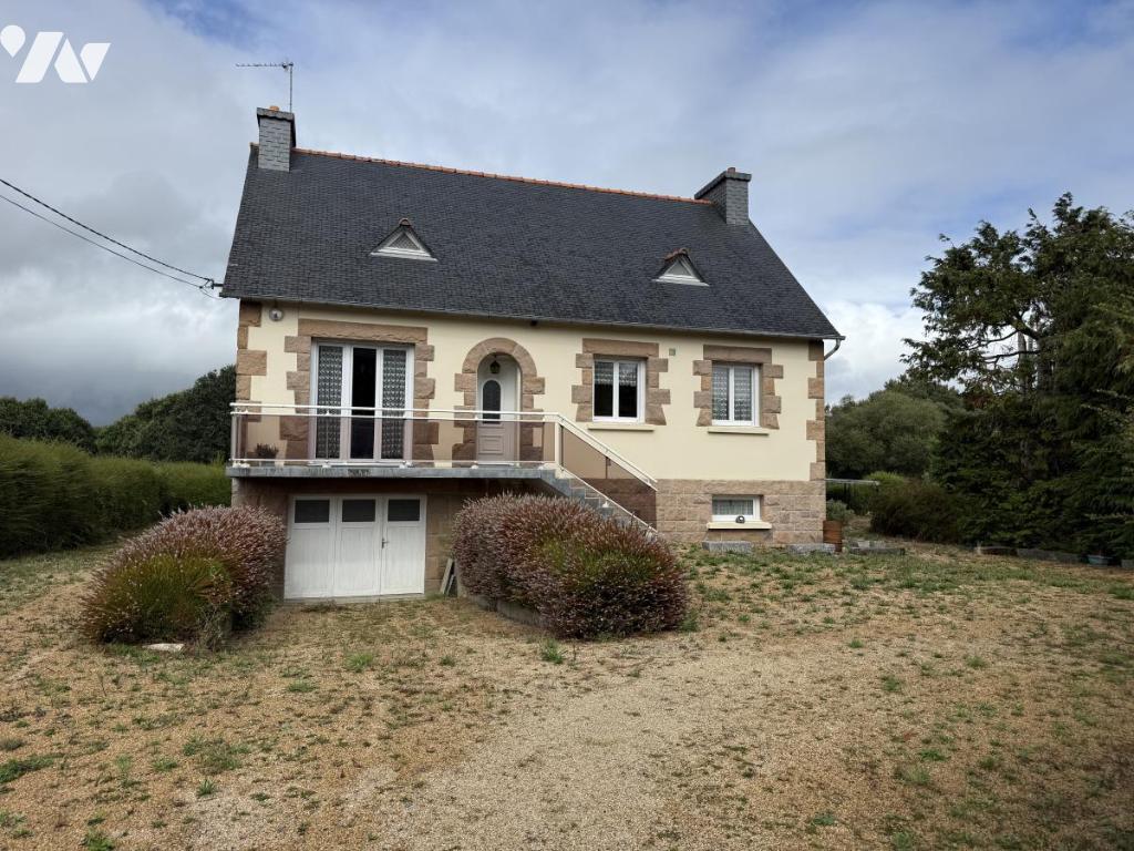Maison 100 m² · à Ploumagoar · 100 m² · 380 000 €
