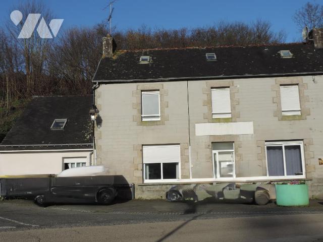 Immeuble 181m² — Belle-Isle-en-Terre