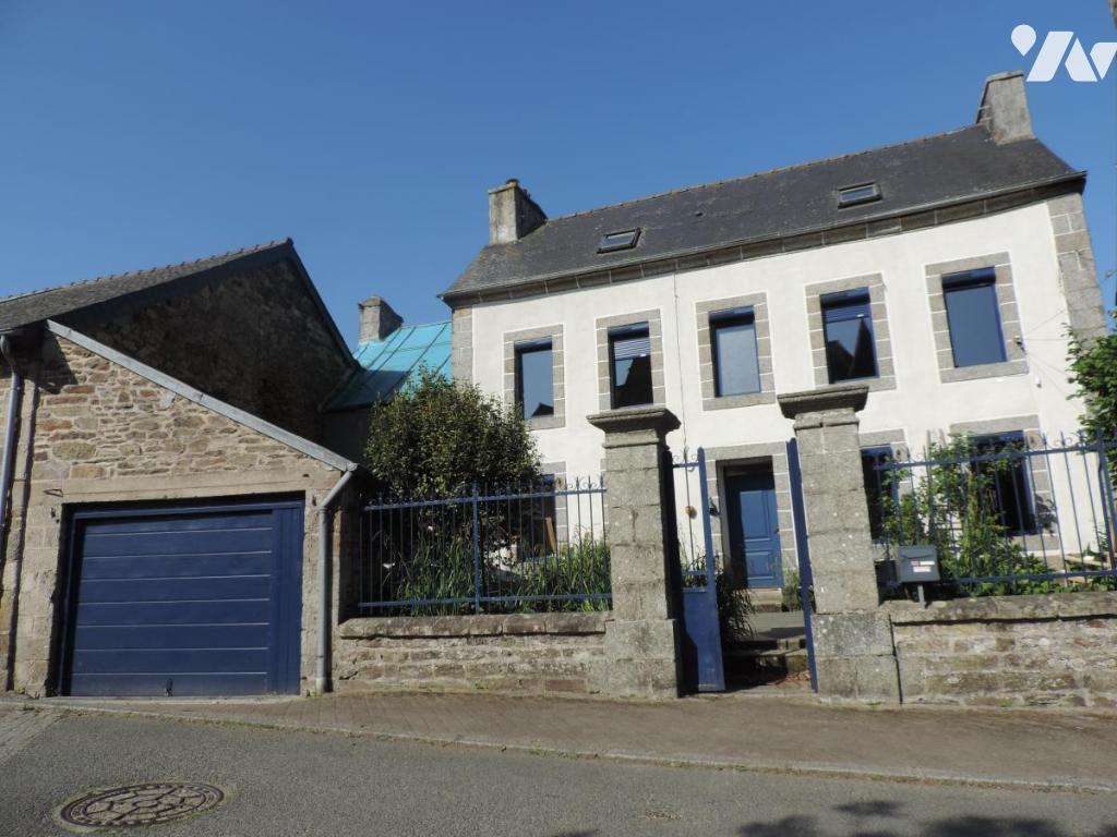 Maison 6 pièces 108 m² · à Belle-Isle-en-Terre · 108 m² · 212 000 €
