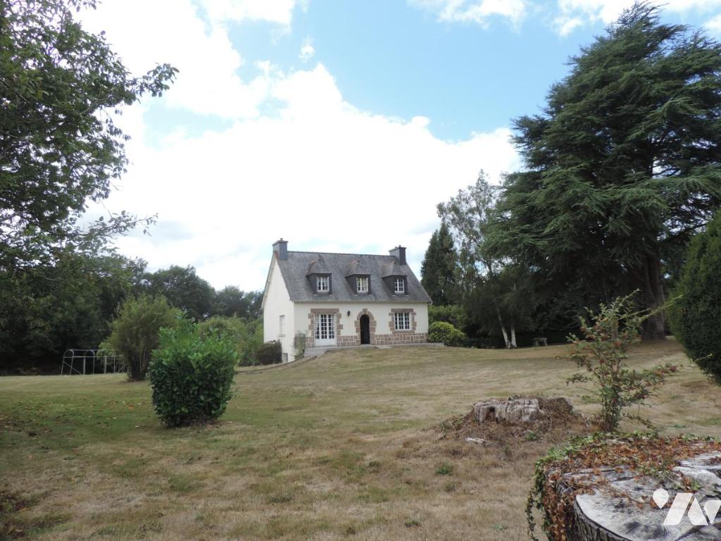 Maison 6 pièces 110 m² · à Belle-Isle-en-Terre · 110 m² · 180 000 €