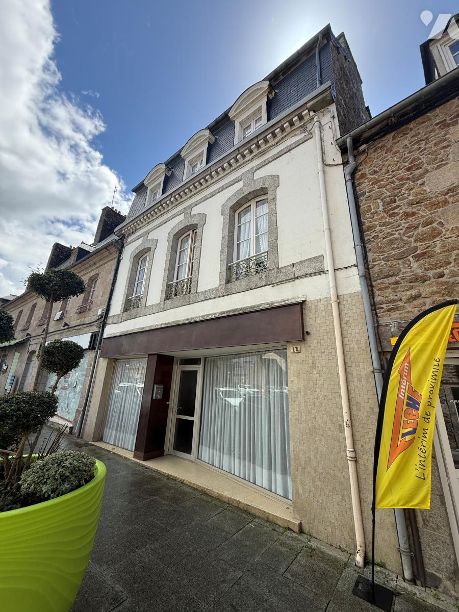 Maison 5 pièces 126 m² · à Châtelaudren-Plouagat · 126 m² · 130 000 €