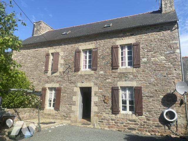 Maison 102 m² · à Yvias · 102 m² · 60 000 €