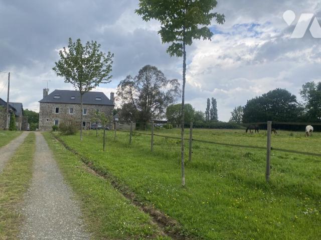 Maison 210m² — Saint-Clet