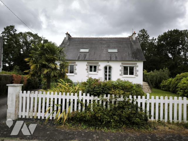 Maison 171 m² · à Rostrenen · 171 m² · 185 000 €