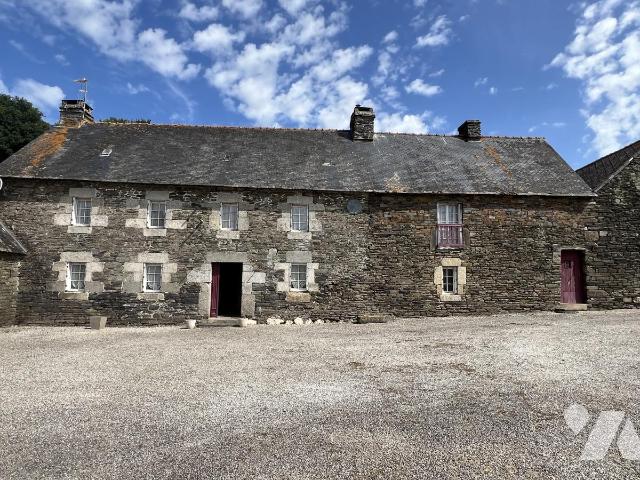 Maison 5 pièces 100 m² · à Bon Repos sur Blavet · 100 m² · 250 000 €