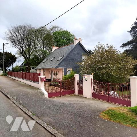 Maison 100 m² · à Rostrenen · 100 m² · 220 000 €