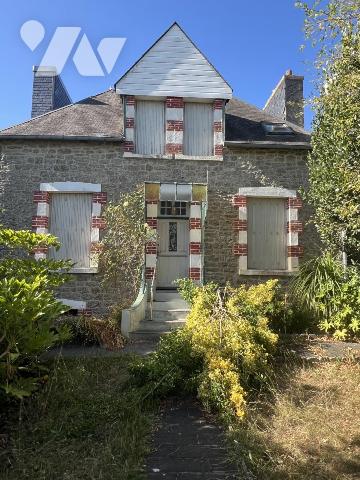 Maison 94 m² · à Rostrenen · 94 m² · 80 000 €