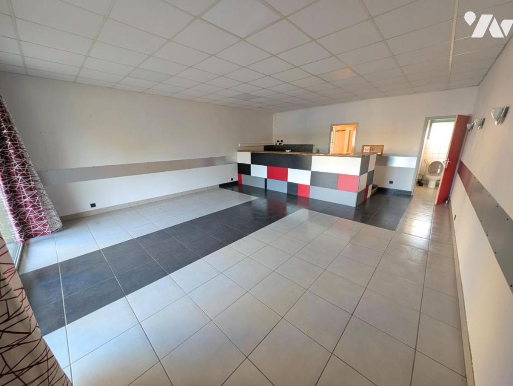 VENTE localActivites-PLEUMEUR BODOU (22)