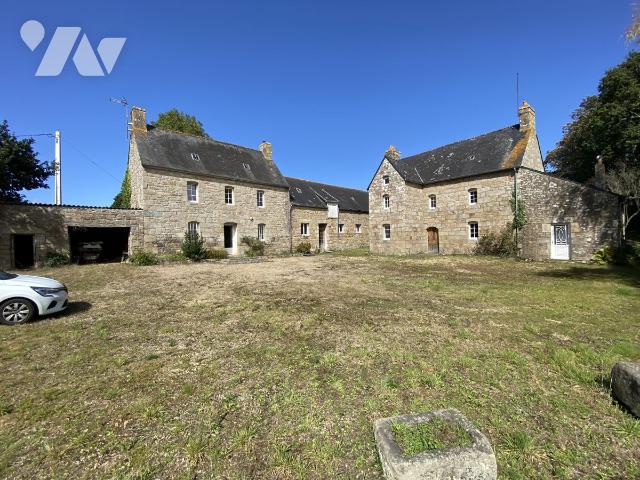 Vente - Maison / villa - PLOUBEZRE - 215 m² - 6 pièces - P22098-250