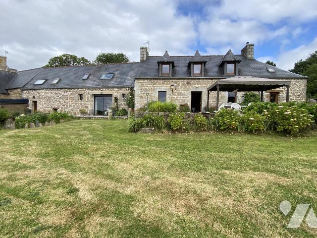 Maison 8 pièces 171 m² · à Vieux-Marché · 171 m² · 287 600 €