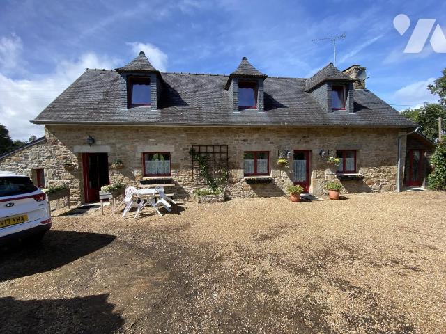 Maison 4 pièces 121 m² · à Vieux-Marché · 121 m² · 220 000 €