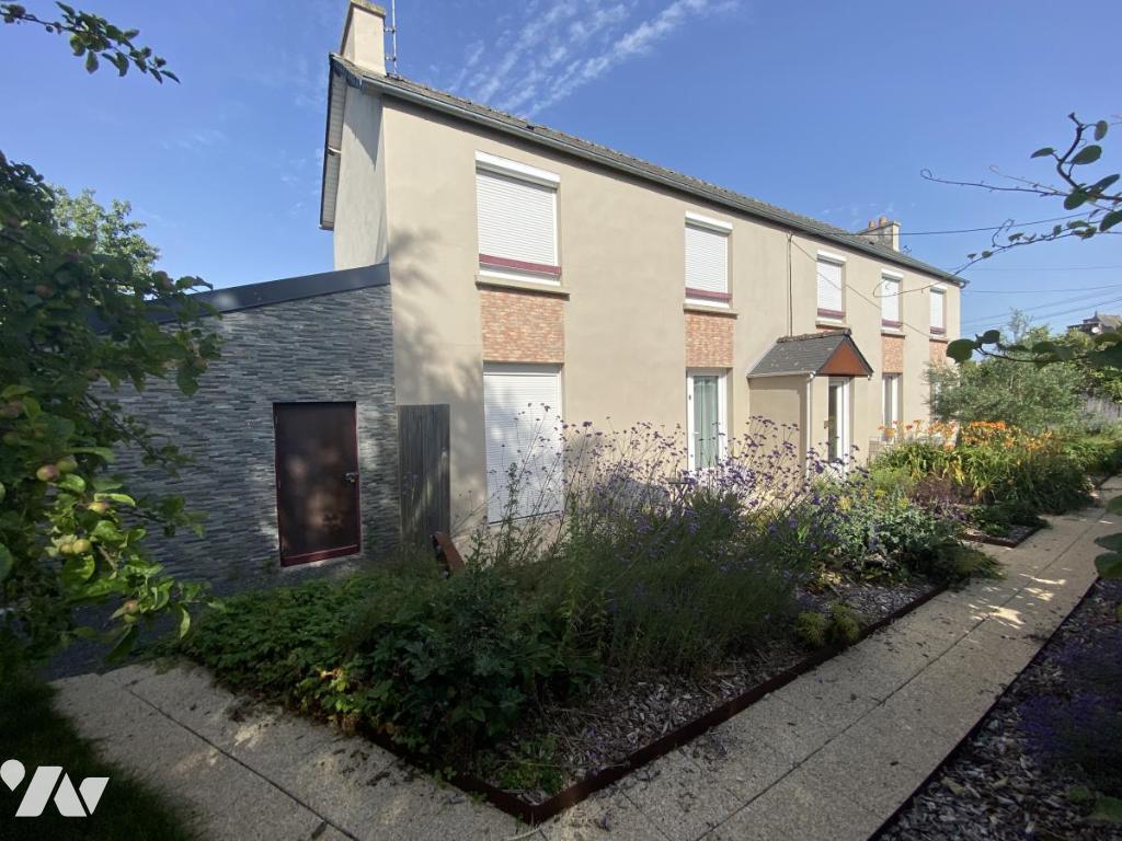 Immeuble 141 m² · à Bégard · 141 m² · 340 000 €
