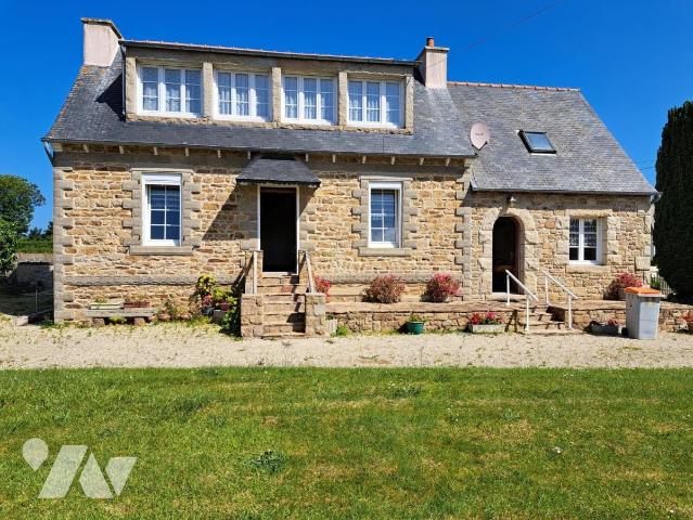 Maison 6 pièces 109 m² · à Penvénan · 108,8 m² · 220 700 €