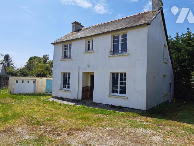 Maison 8 pièces 132 m² · à Bégard · 132 m² · 85 000 €
