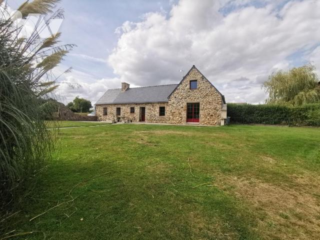 Maison 5 pièces 114 m² · à Bégard · 113,9 m² · 310 000 €
