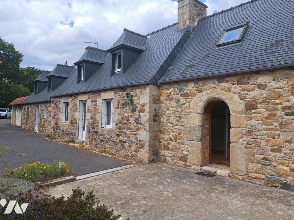 Maison 8 pièces 142 m² · à Lannion · 142 m² · 240 000 €