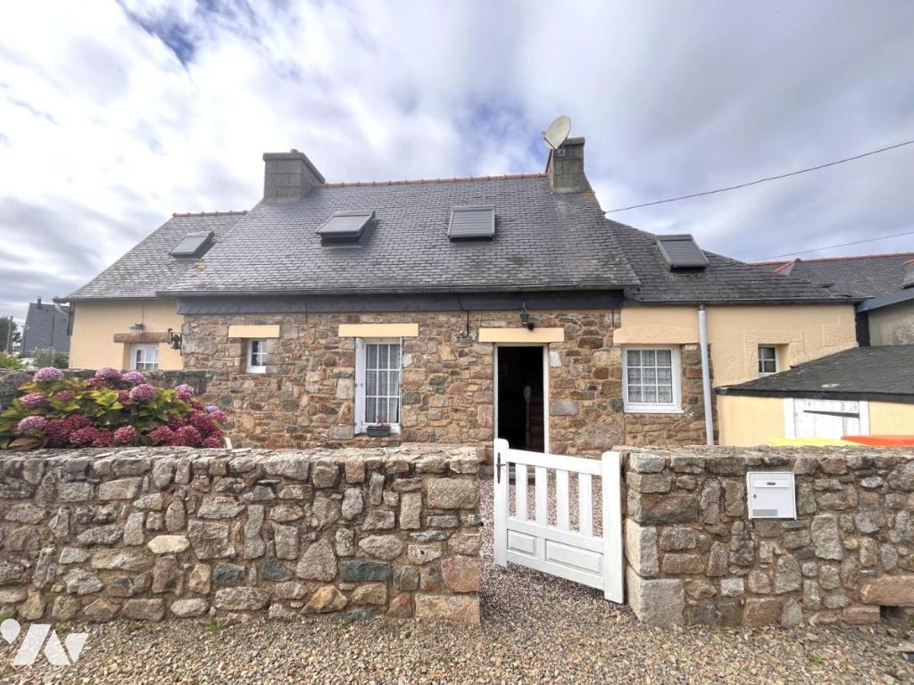 Maison 4 pièces 77 m² · à Plouguiel · 77 m² · 190 000 €