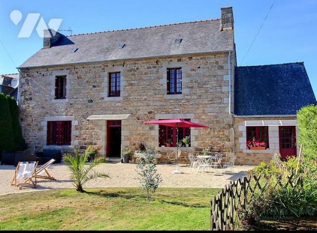 Maison 10 pièces 294 m² · à Penvénan · 294 m² · 600 000 €
