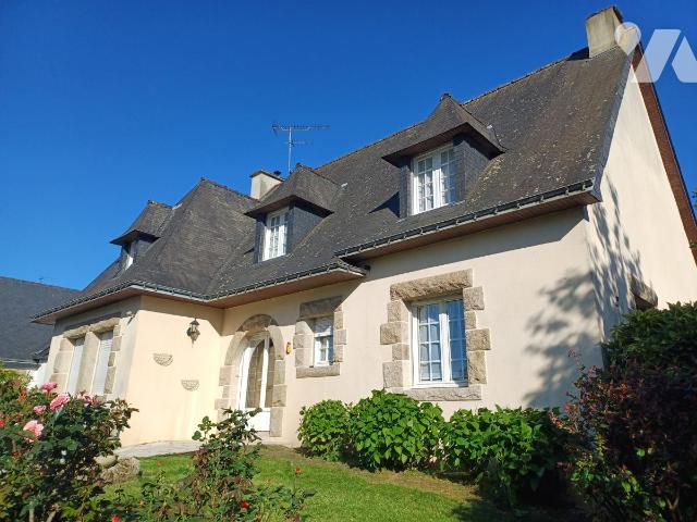 Maison 8 pièces 216 m² · à Loudéac · 216 m² · 235 000 €