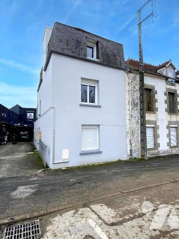 Maison 6 pièces 126 m² · à Loudéac · 125,5 m² · 90 000 €