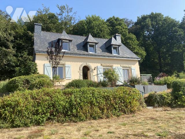 Maison 5 pièces 121 m² · à Guerlédan · 121 m² · 195 000 €