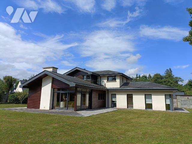 Maison 7 pièces 256 m² · à Loudéac · 256 m² · 550 000 €