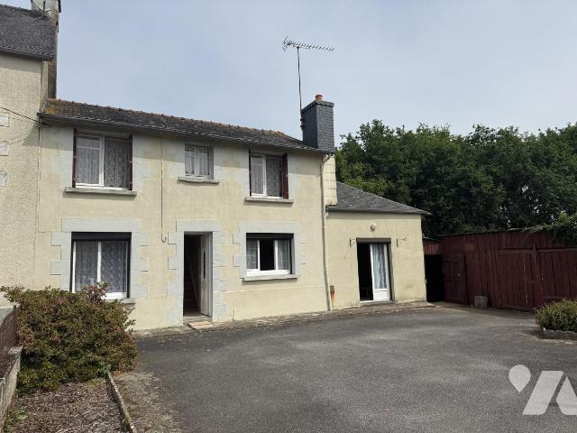 Maison 5 pièces 98 m² · à Plumieux · 98 m² · 85 000 €