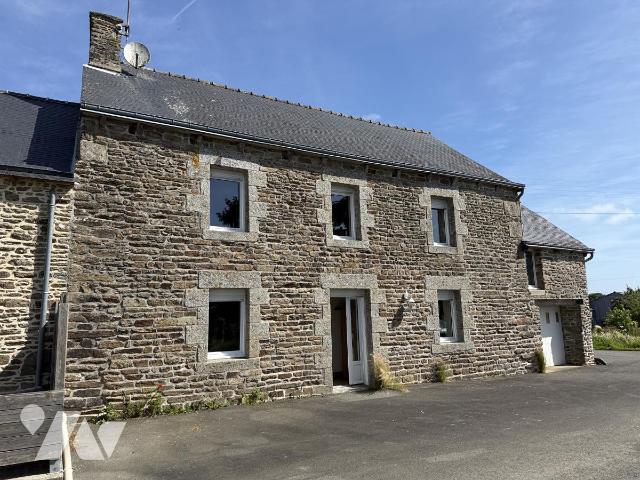 Maison 102 m² · à Plouguenast-Langast · 101,9 m² · 120 000 €
