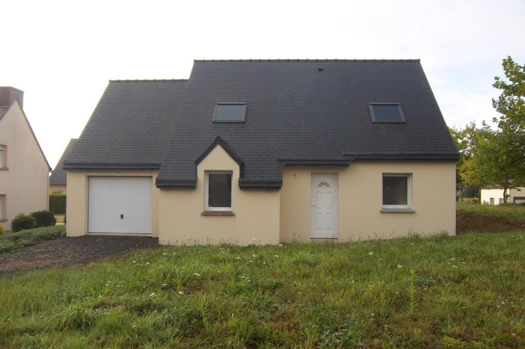 Maison 139 m² · à Plouguenast-Langast · 138,7 m² · 200 000 €