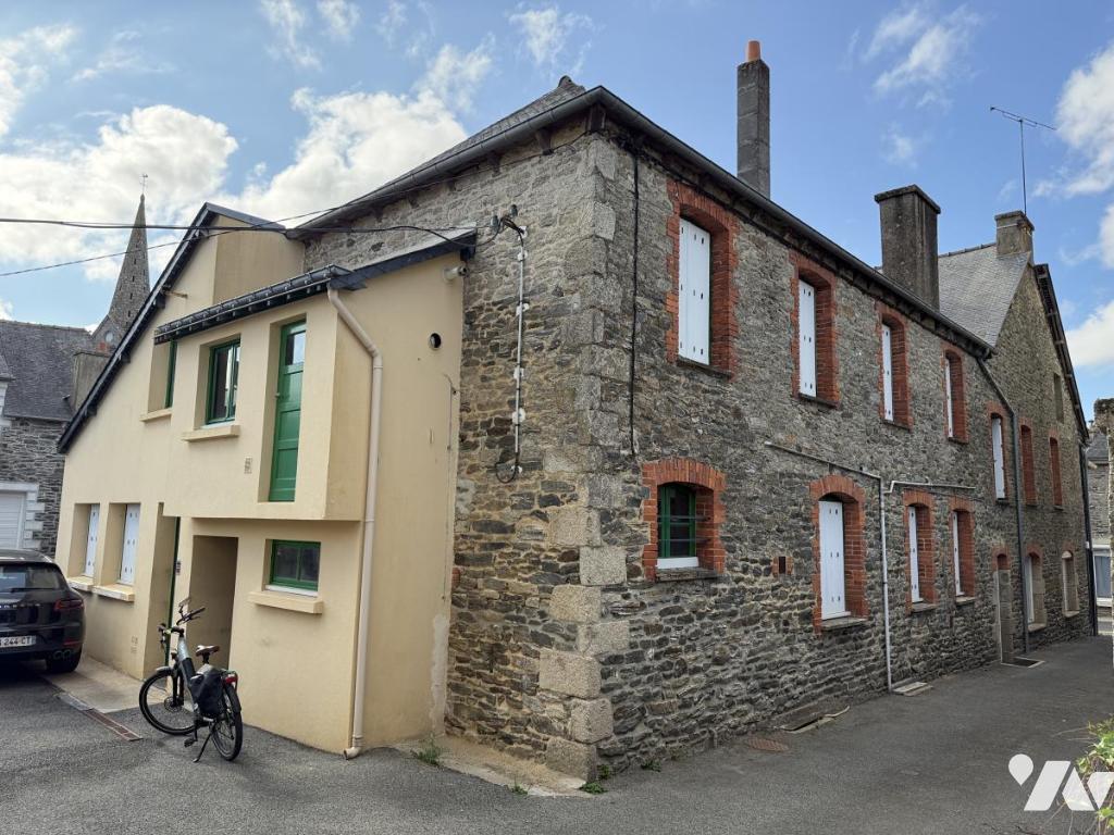 Immeuble 223 m² · au Mené · 223,4 m² · 120 000 €