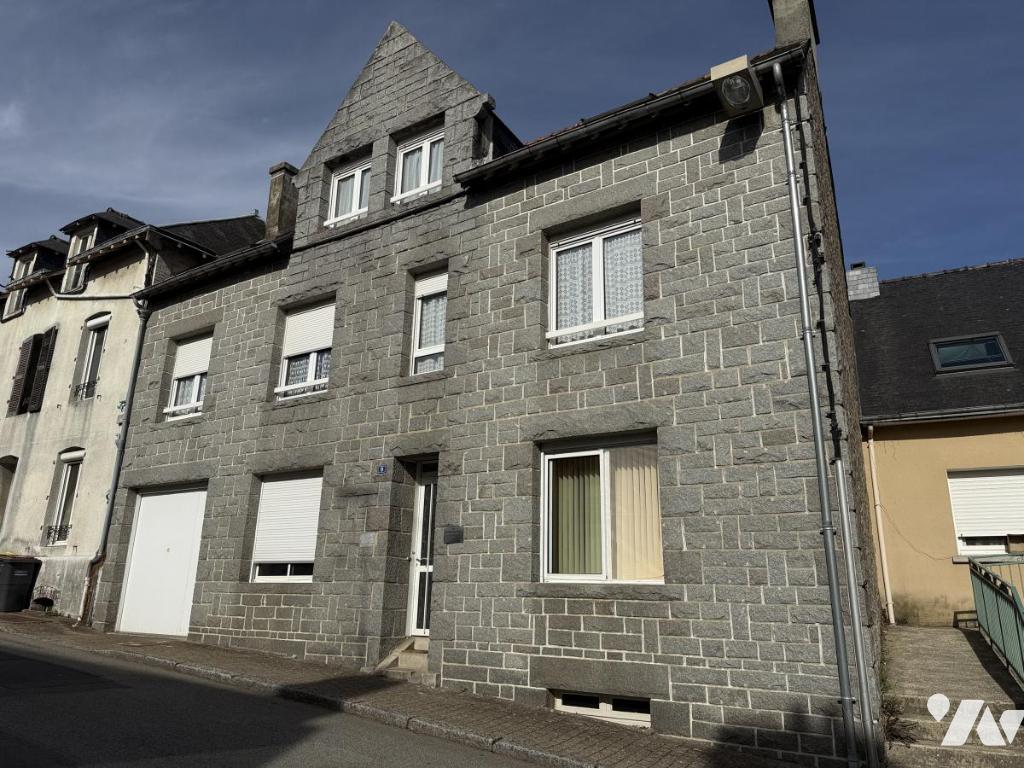 Immeuble 206 m² · à Plémet · 206 m² · 235 000 €