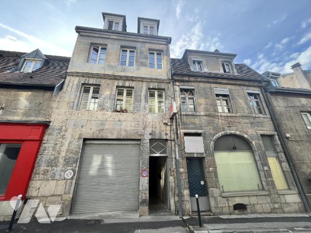 Immeuble 362 m² · à Besançon · 362 m² · 551 000 €