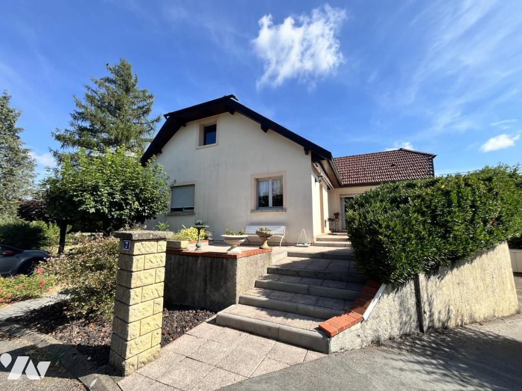 Maison 3 pièces 90 m² · à Saône · 90 m² · 235 000 €