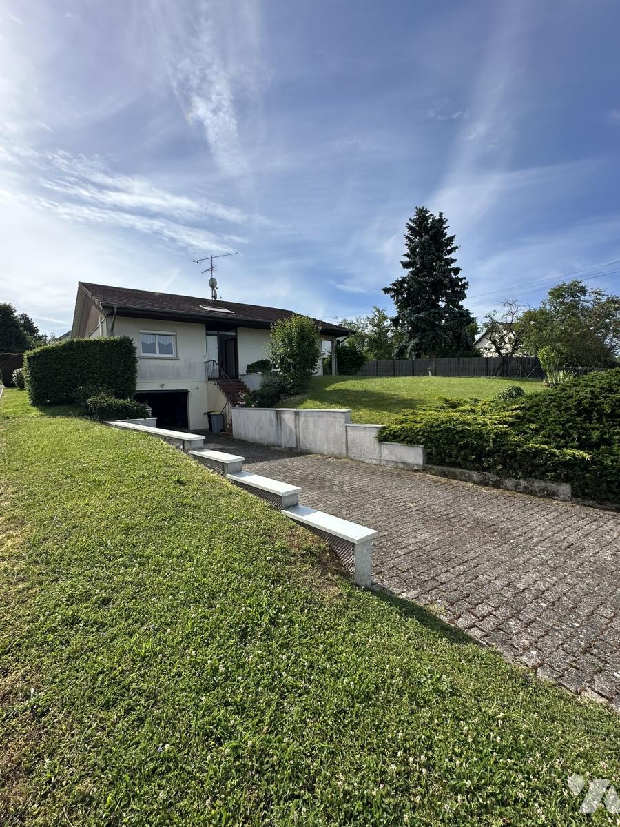 Maison 4 pièces 107 m² · à Pouilley-les-Vignes · 107 m² · 325 000 €